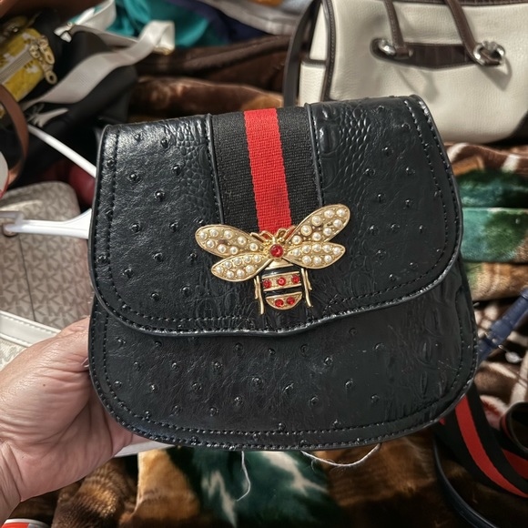 Purses - Picture 8 of 10